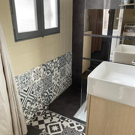 Des T לינה וארוחת בוקר ארסשון