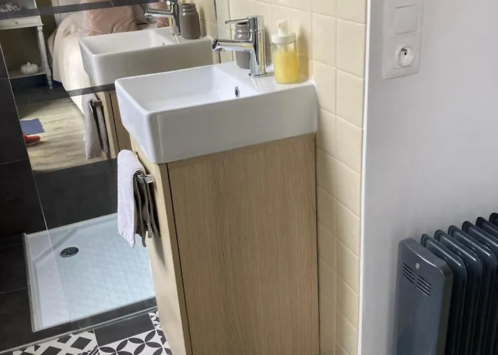 Bed and Breakfast Des T 3*