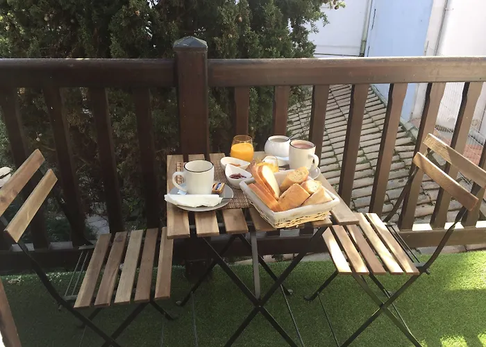 Des T Bed and Breakfast